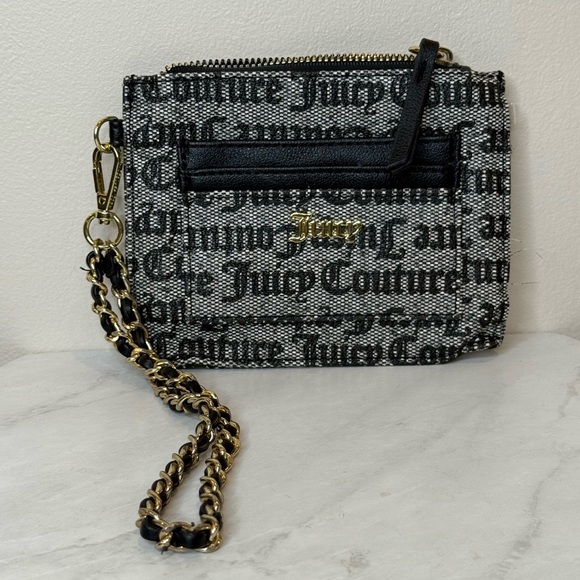 Juicy Couture Handbags - 🔥Juicy Couture Black and Gold Women's Wristlet With multiple Compliments🔥